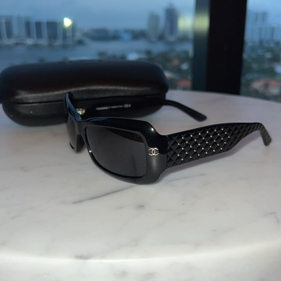 CHANEL BLACK SUNGLASSES 5099 501/87 56 15 135 - Picture 4 of 4